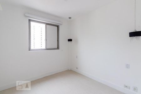 Suite de apartamento à venda com 3 quartos, 90m² em Indianópolis, São Paulo