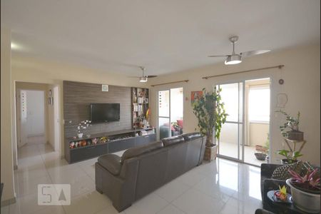 Sala de apartamento para alugar com 2 quartos, 90m² em Vila Firmiano Pinto, São Paulo