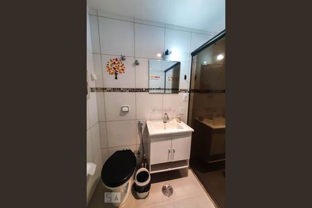 Banheiro de apartamento para alugar com 1 quarto, 39m² em Liberdade, São Paulo