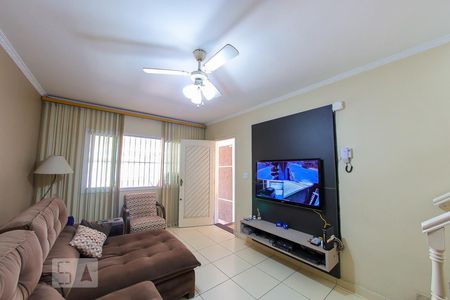 Sala de casa para alugar com 3 quartos, 134m² em Jardim Santa Clara, Guarulhos