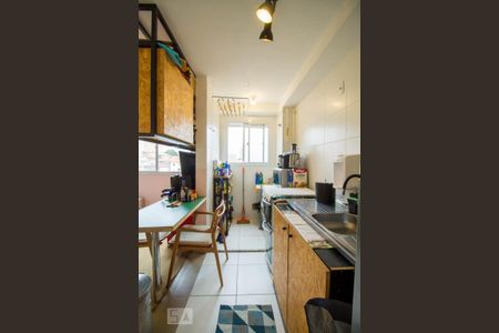 Cozinha de apartamento para alugar com 2 quartos, 40m² em Cambuci, São Paulo