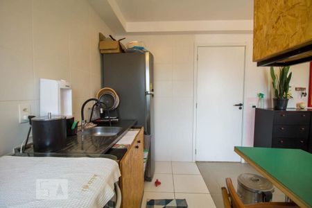 Cozinha de apartamento para alugar com 2 quartos, 40m² em Cambuci, São Paulo