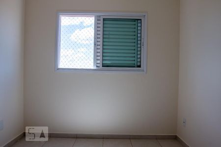 Quatro 2 de apartamento para alugar com 2 quartos, 58m² em Santa Mônica, Uberlândia