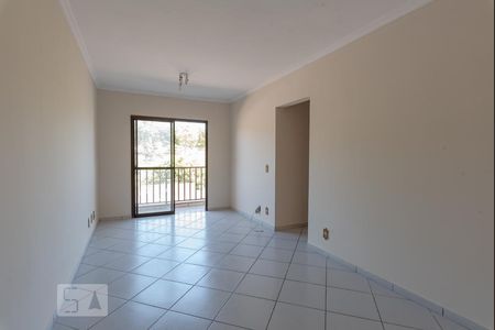 Sala de apartamento para alugar com 3 quartos, 75m² em Jardim do Lago Continuação, Campinas