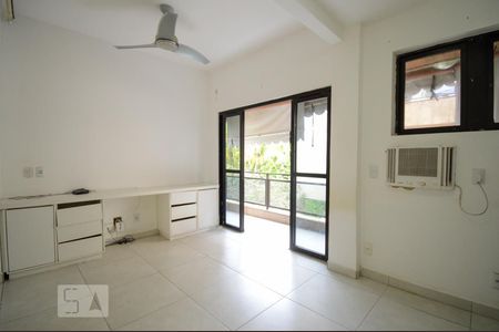 Quarto de apartamento para alugar com 2 quartos, 90m² em Barra da Tijuca, Rio de Janeiro