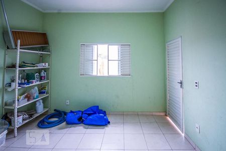 Sala/Quarto de casa à venda com 1 quarto, 688m² em Vila Brandina, Campinas