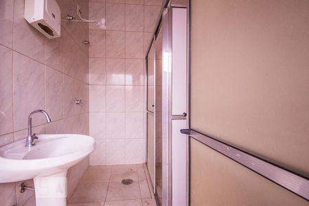 Banheiro de casa à venda com 1 quarto, 688m² em Vila Brandina, Campinas