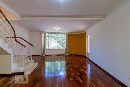 Sala  de casa à venda com 4 quartos, 170m² em Vila Monumento, São Paulo