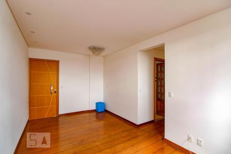 Sala de apartamento para alugar com 3 quartos, 60m² em Macedo, Guarulhos