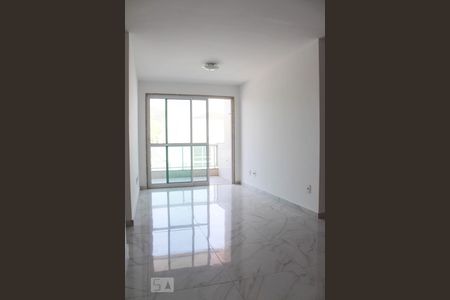 Sala de apartamento para alugar com 3 quartos, 81m² em Vila Valqueire, Rio de Janeiro
