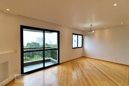 Sala de apartamento para alugar com 3 quartos, 115m² em Vila Suzana, São Paulo