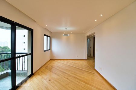 Sala de apartamento para alugar com 3 quartos, 115m² em Vila Suzana, São Paulo