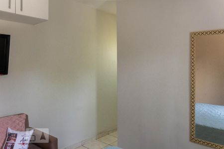 Quarto 1 de apartamento para alugar com 2 quartos, 68m² em Vila Marari, São Paulo