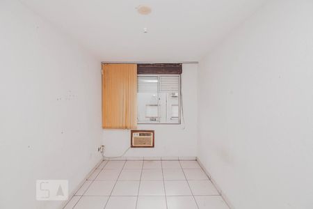 Dormitório 2 de apartamento à venda com 2 quartos, 45m² em Rubem Berta, Porto Alegre