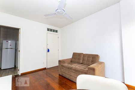 Sala de apartamento à venda com 1 quarto, 54m² em Icaraí, Niterói