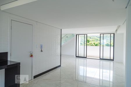 Sala 2/Cozinha de apartamento para alugar com 4 quartos, 357m² em Serra, Belo Horizonte