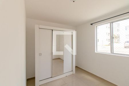 Quarto 2 de apartamento à venda com 2 quartos, 40m² em Santa Cândida, Curitiba