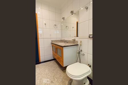 Casa para alugar com 380m², 3 quartos e 5 vagas Casa para alugar com 380m², 3 quartos e 5 vagasBanheiro suíte