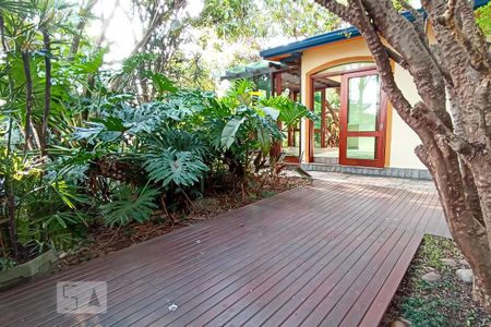 Casa para alugar com 380m², 3 quartos e 5 vagas Casa para alugar com 380m², 3 quartos e 5 vagasÁrea gourmet com churrasqueira