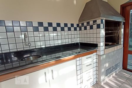 Casa para alugar com 380m², 3 quartos e 5 vagas Casa para alugar com 380m², 3 quartos e 5 vagasDetalhe churrasqueira