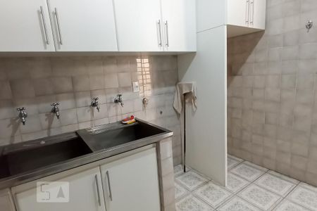 Casa para alugar com 380m², 3 quartos e 5 vagas Casa para alugar com 380m², 3 quartos e 5 vagasCozinha