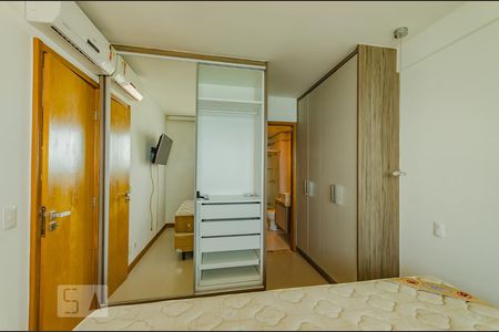 Quarto suite - armários de apartamento para alugar com 1 quarto, 62m² em Pituba, Salvador