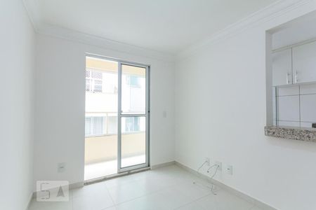 Sala de apartamento para alugar com 3 quartos, 57m² em Parque São Vicente, Mauá