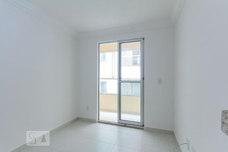 Sala de apartamento para alugar com 3 quartos, 57m² em Parque São Vicente, Mauá