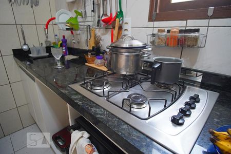 Cozinha de casa à venda com 2 quartos, 80m² em São Geraldo, Porto Alegre