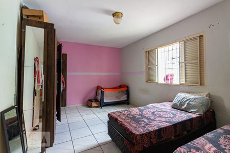 Quarto 2 de casa à venda com 5 quartos, 500m² em Padroeira, Osasco