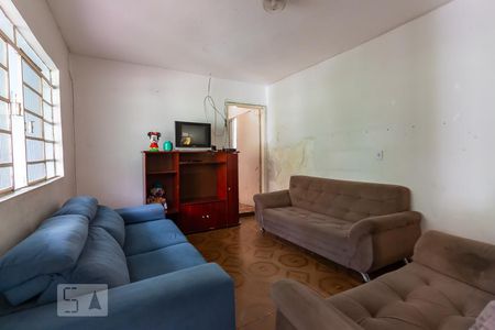 Sala de casa à venda com 5 quartos, 500m² em Padroeira, Osasco