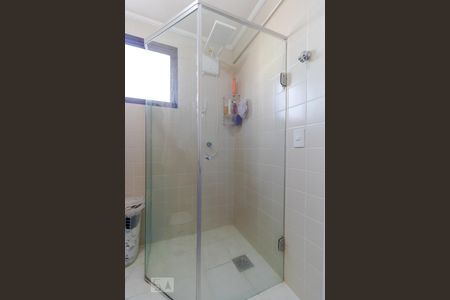 Banheiro de apartamento à venda com 2 quartos, 78m² em Taquaral, Campinas