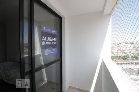 Sacada com instalação de plaquinha de apartamento para alugar com 2 quartos, 60m² em Vila Bertioga, São Paulo