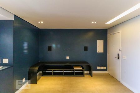 Apartamento à venda com 70m², 2 quartos e 2 vagasSala