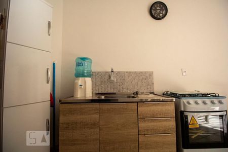 Cozinha de apartamento para alugar com 1 quarto, 35m² em Carvoeira, Florianópolis