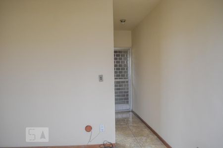 Sala de apartamento para alugar com 2 quartos, 50m² em Portuguesa, Rio de Janeiro