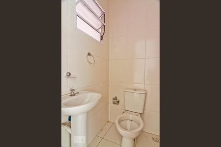 Lavabo de casa de condomínio à venda com 3 quartos, 140m² em Vila Prado, São Paulo