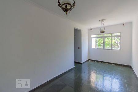 Sala de apartamento à venda com 3 quartos, 70m² em Jardim García, Campinas