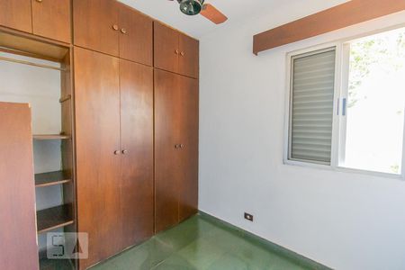 quarto 1 de apartamento à venda com 3 quartos, 70m² em Jardim García, Campinas