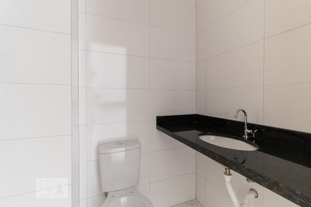 Banheiro de apartamento à venda com 1 quarto, 25m² em Liberdade, São Paulo