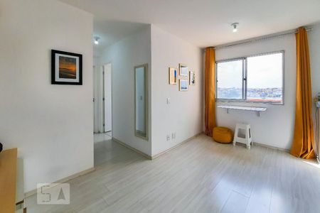 Sala de apartamento à venda com 2 quartos, 45m² em Canhema, Diadema