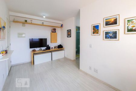 Sala de apartamento à venda com 2 quartos, 45m² em Canhema, Diadema