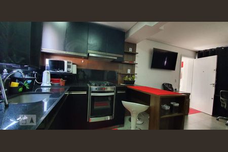 Cozinha de apartamento à venda com 1 quarto, 40m² em Floresta, Belo Horizonte