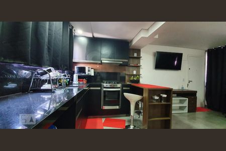 Cozinha de apartamento à venda com 1 quarto, 40m² em Floresta, Belo Horizonte