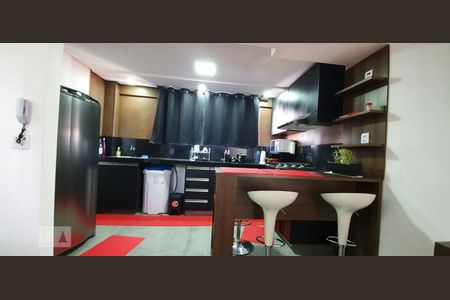 Cozinha de apartamento à venda com 1 quarto, 40m² em Floresta, Belo Horizonte