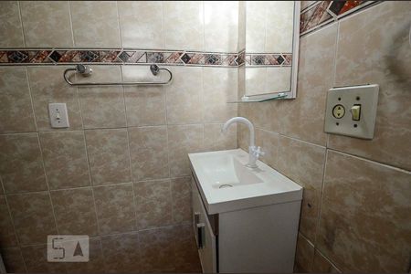 Banheiro de apartamento para alugar com 1 quarto, 40m² em Portuguesa, Rio de Janeiro