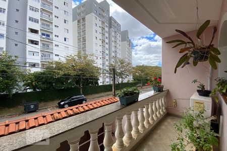 Sacada de casa para alugar com 3 quartos, 405m² em Parque Tres Meninos, Sorocaba