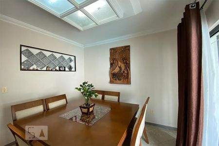 Casa para alugar com 405m², 3 quartos e 6 vagas Casa para alugar com 405m², 3 quartos e 6 vagasSala de Jantar