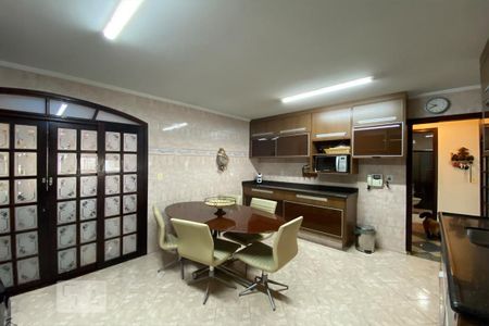 Casa para alugar com 405m², 3 quartos e 6 vagas Casa para alugar com 405m², 3 quartos e 6 vagasCozinha