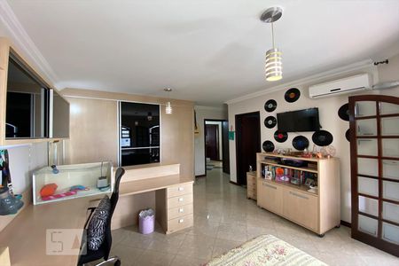 Casa para alugar com 405m², 3 quartos e 6 vagas Casa para alugar com 405m², 3 quartos e 6 vagasQuarto 2